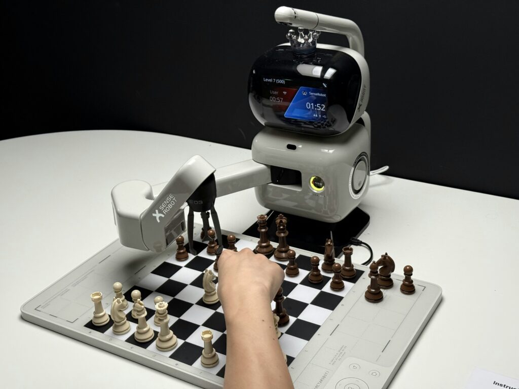 AI-human playing chess